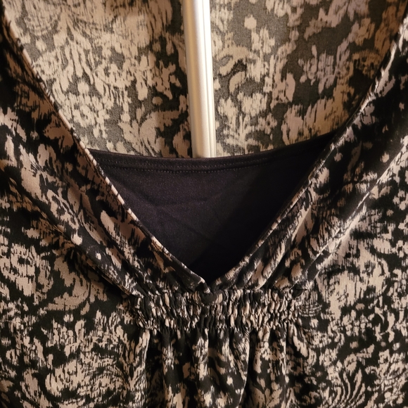 Reitmans Black and Grey Patterned Top - Picture 2 of 4